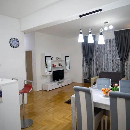 Anica Apartment
