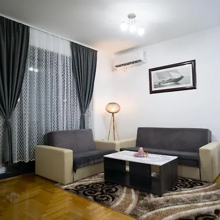 شقة Anica تريبينيي