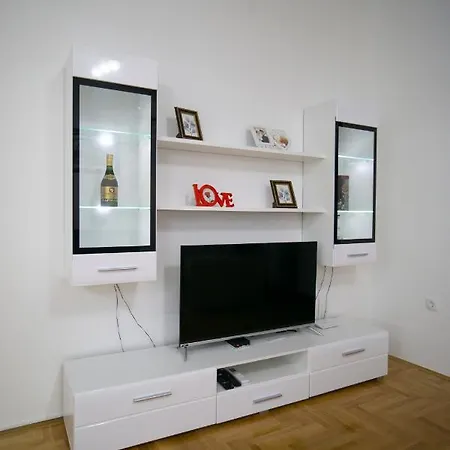 Anica شقة تريبينيي