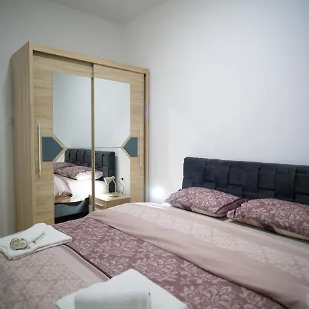 Anica شقة تريبينيي