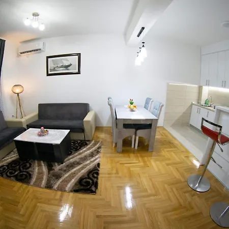 Apartment Anica