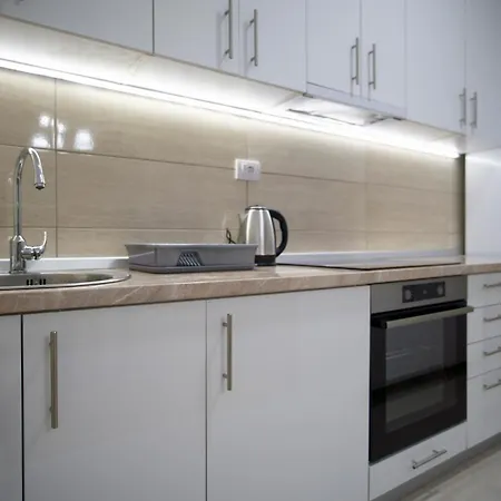 Anica Apartment *