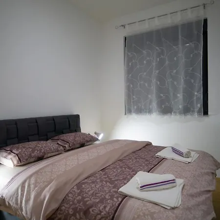 Anica شقة تريبينيي